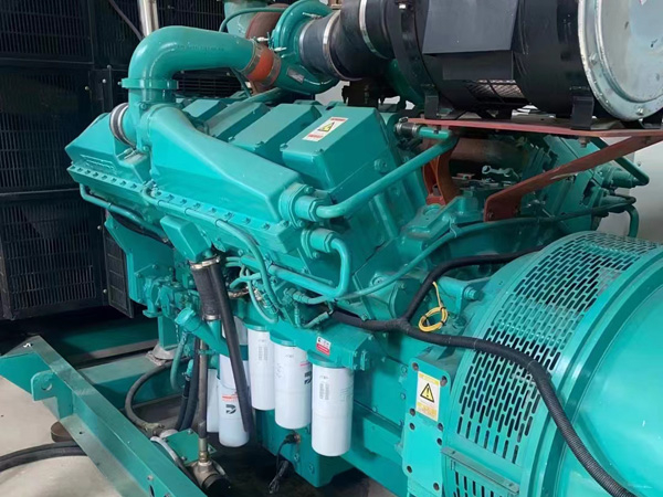 兴安更换100kW柴油发电机组机油时，需要注意哪些事项？